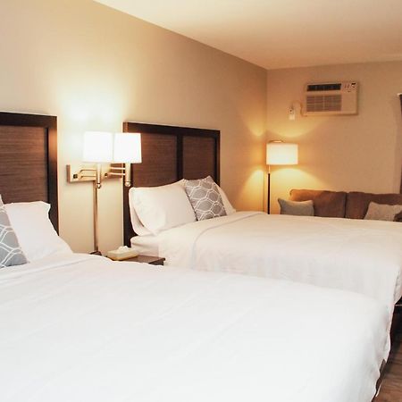 Country Squire Inn And Suites Нью Холланд Экстерьер фото