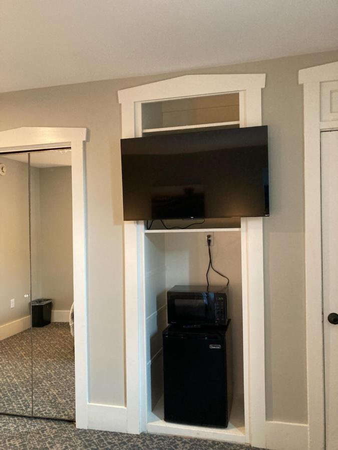 Country Squire Inn And Suites Нью Холланд Экстерьер фото